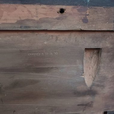 A  Robert Strahan two door mahogany side cabinet - Image 6
